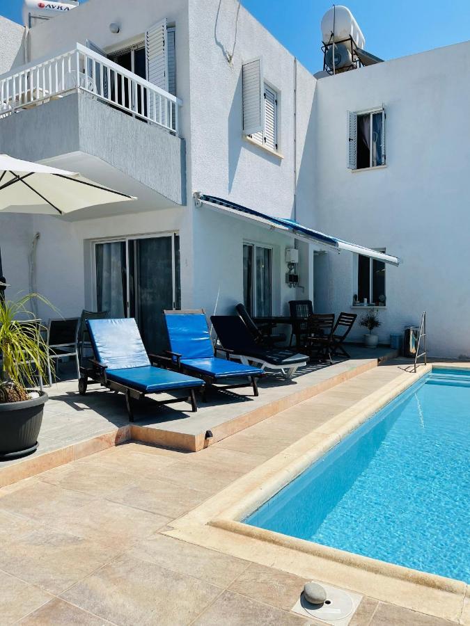Апартаменти Peaceful Townhouse With Private Pool Near The Sea Пафос Екстер'єр фото